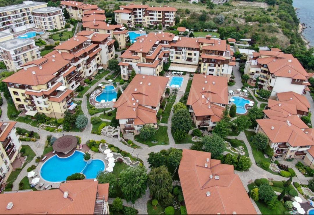 Апартамент Ния, Райска Градина / Garden Of Eden Sveti Vlas Eksteriør bilde