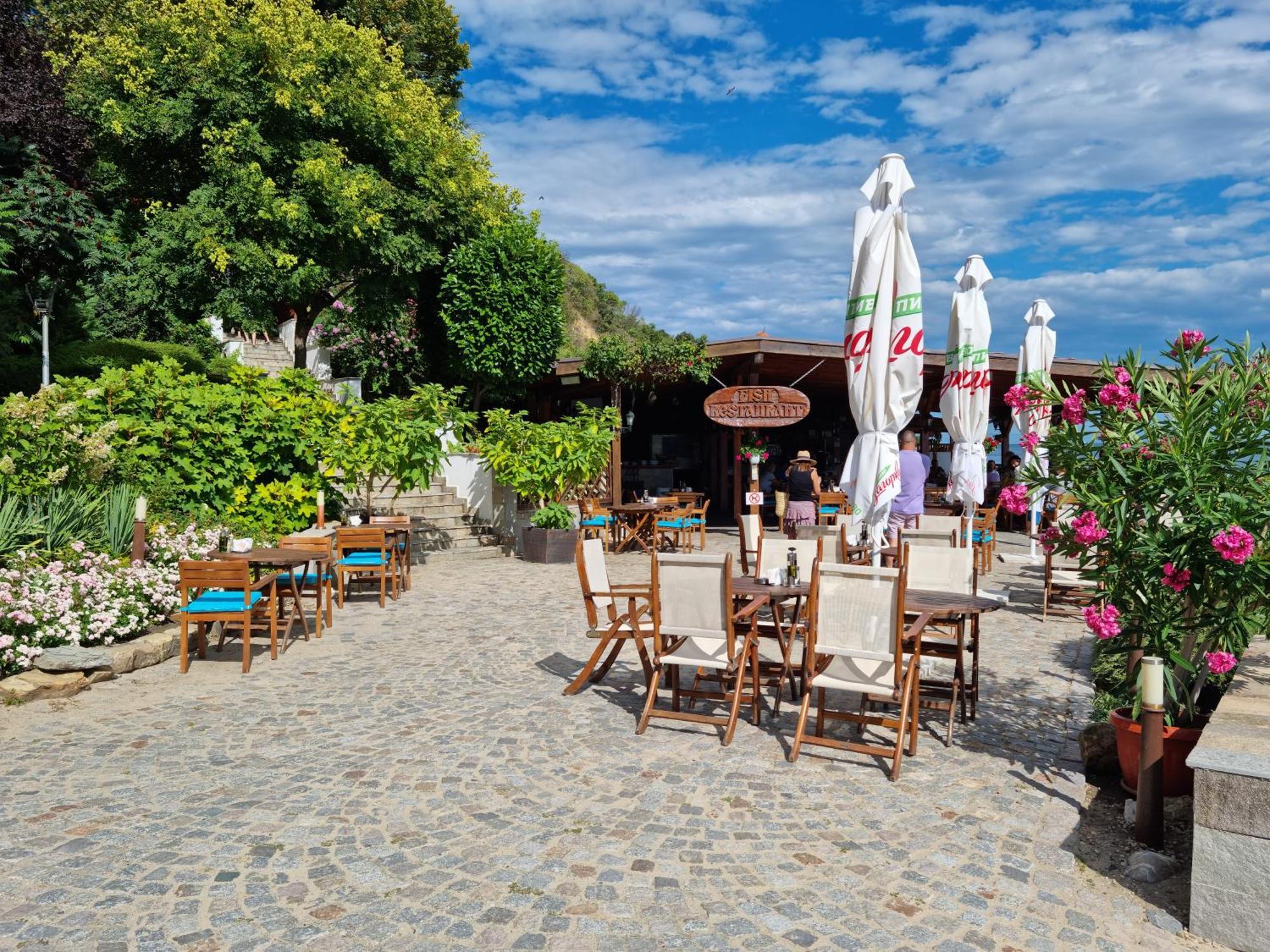 Апартамент Ния, Райска Градина / Garden Of Eden Sveti Vlas Eksteriør bilde