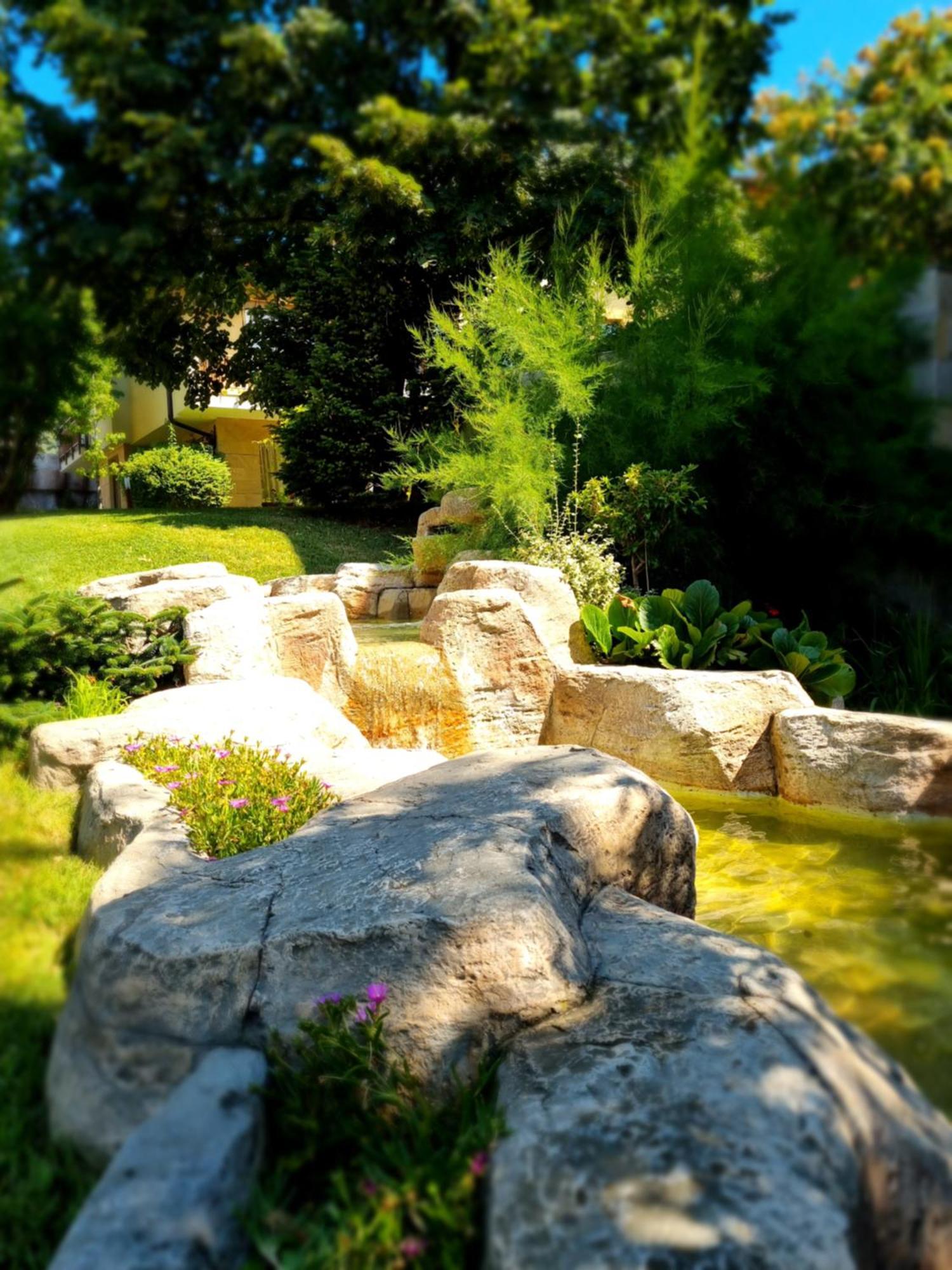 Апартамент Ния, Райска Градина / Garden Of Eden Sveti Vlas Eksteriør bilde